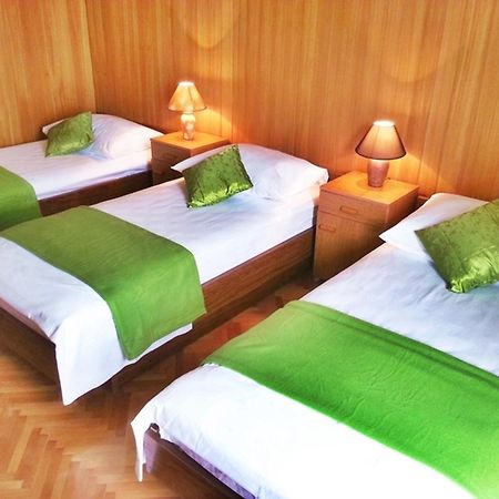 ז'סניסה Apartments By The Sea Krilo Jesenice, Omis - 15145 חדר תמונה
