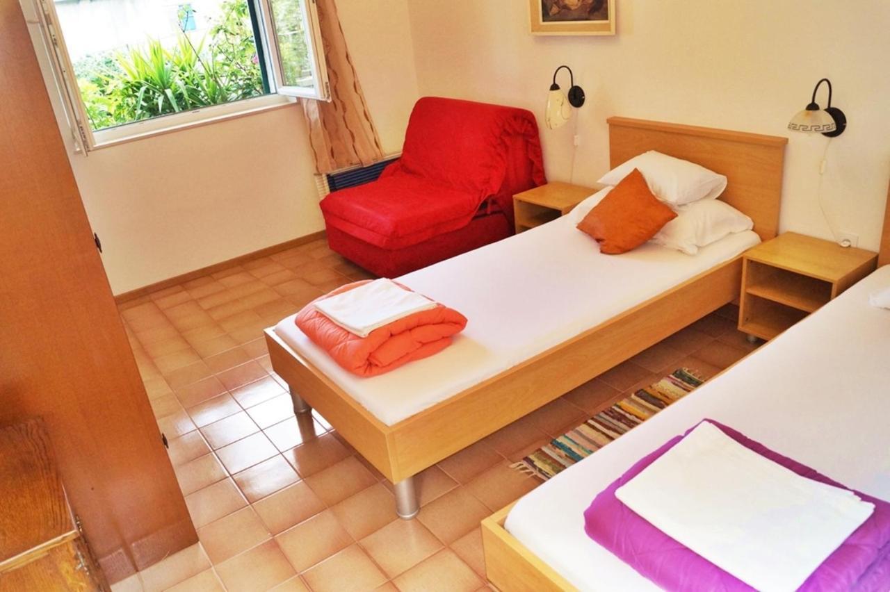 ז'סניסה Apartments By The Sea Krilo Jesenice, Omis - 15145 מראה חיצוני תמונה