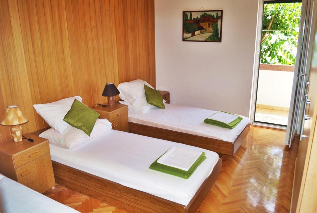 ז'סניסה Apartments By The Sea Krilo Jesenice, Omis - 15145 מראה חיצוני תמונה