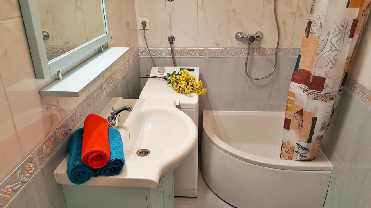 ז'סניסה Apartments By The Sea Krilo Jesenice, Omis - 15145 מראה חיצוני תמונה