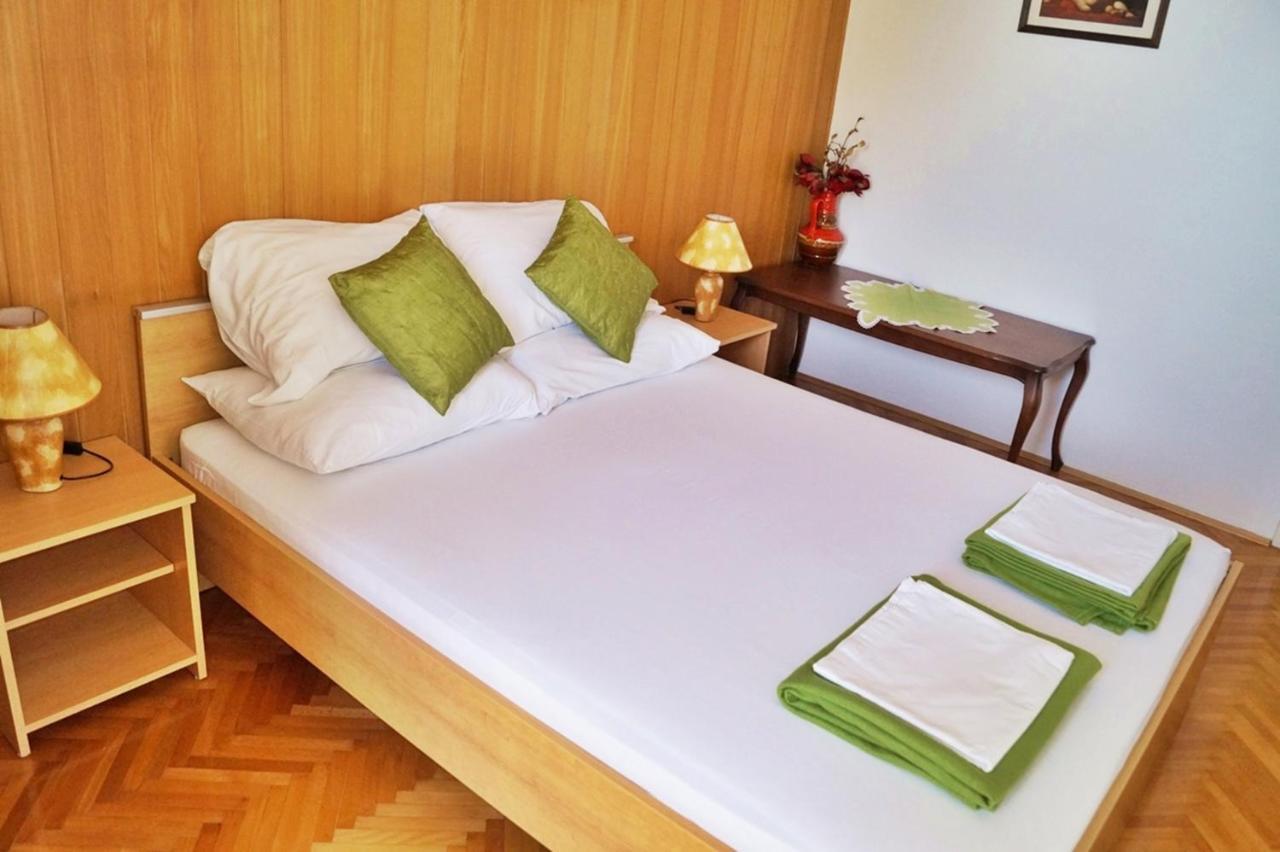ז'סניסה Apartments By The Sea Krilo Jesenice, Omis - 15145 מראה חיצוני תמונה